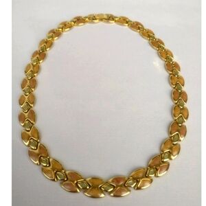 Vintage gold plated link necklace in EUC